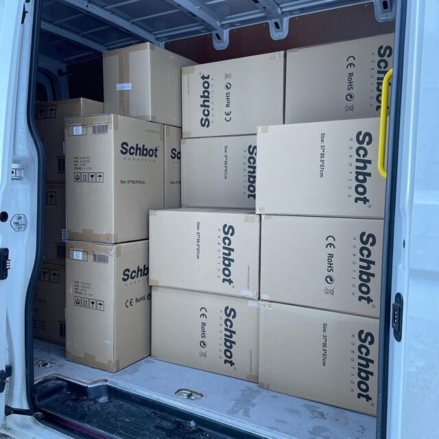 Me tänaseks mingit turunduskampaaniat ei teinud sest roboteid osteti niisama ka megaaaalt, aga kes tahab täna siis tule meie poodidesse või e-poodi ja saa endale ka superhindadega koduabilised!!!
Naistepäeva tellimused väljastamiseks valmis. Kas said ka endale roboti või oled ka ootelistis? 🤩
Igatahes peagi sajad elanikud saavad SMSi ✅✅✅

https://schbot.ee/e-pood/

#schbot