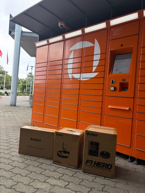Korraga lähevad teele uue generatsiooni ja eelmise põlvkonna F1 mudelid. Hea kui Omniva kohe käepärast on 🦾🚚
Homsest ei pea enam koristamise peale mõtlema 🤩

#parimadrobotideestis #schbot #schbotf1pitbox #schbotf1hero