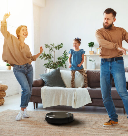 Eesti turu uus Nokia – robottolmuimeja Schbot S8