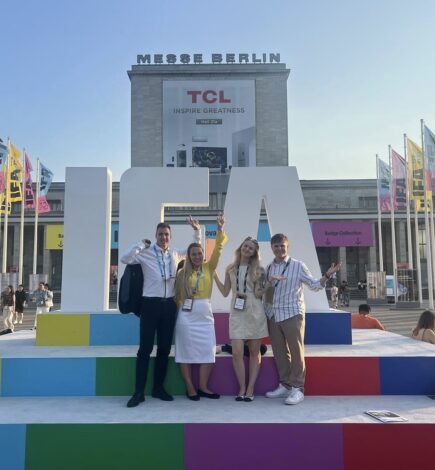 Schbot X IFA 2024 - Smart Cleaning Robots Transform Home Care